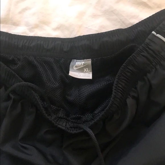 Nike track pants - Picture 2 of 3